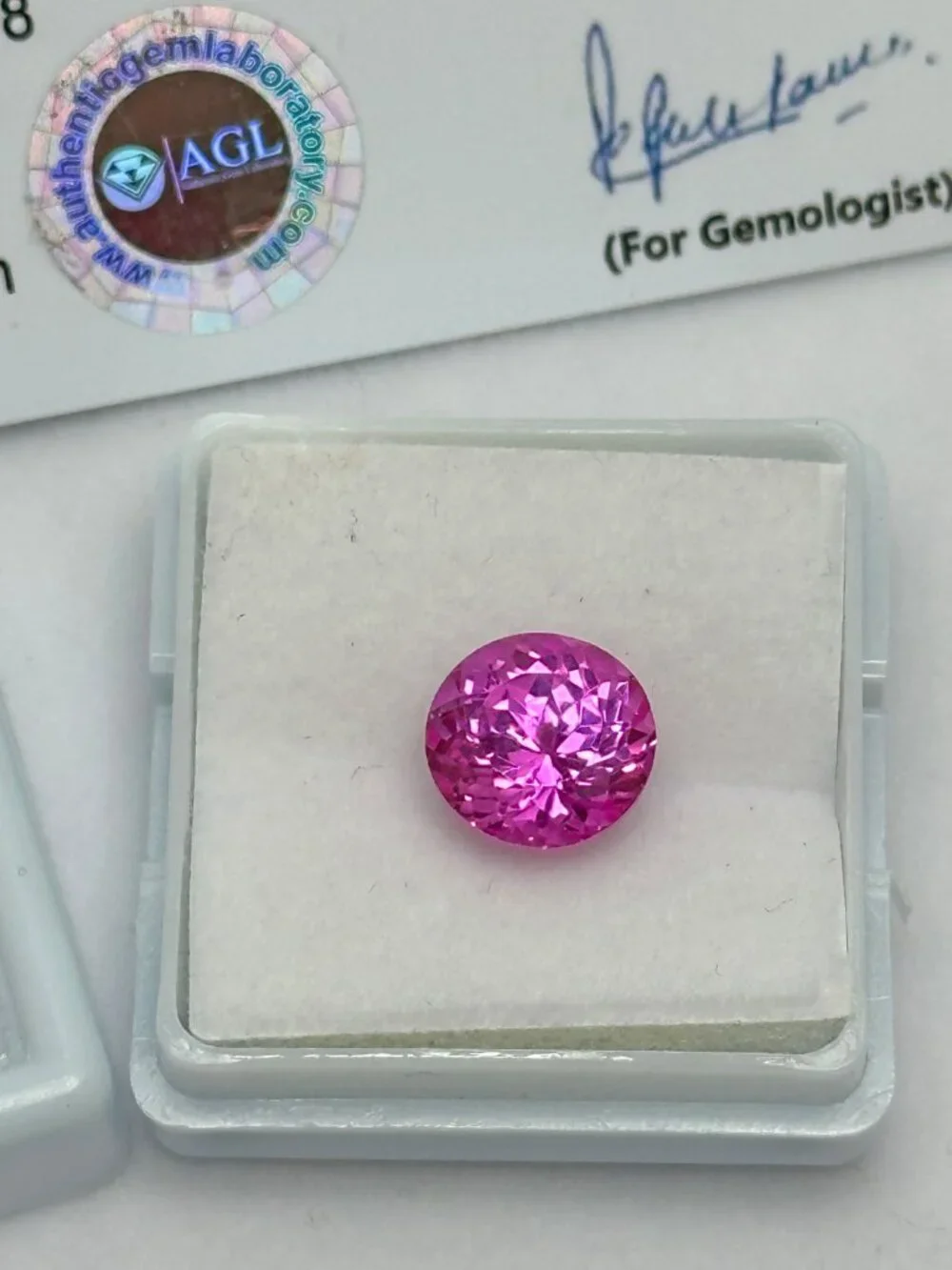 Certified Excellent Round Pink RUBY - Picture 5 of 14